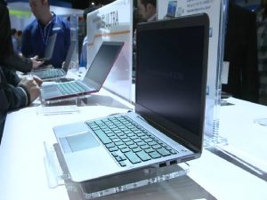 Fabricantes como LG, Toshiba, Dell y Lenovo mostraron sus apuestas en ultrabooks durante el CES. Foto: Vía YouTube.