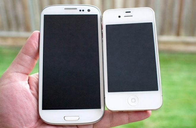 Samsung Galaxy S III vs. iPhone