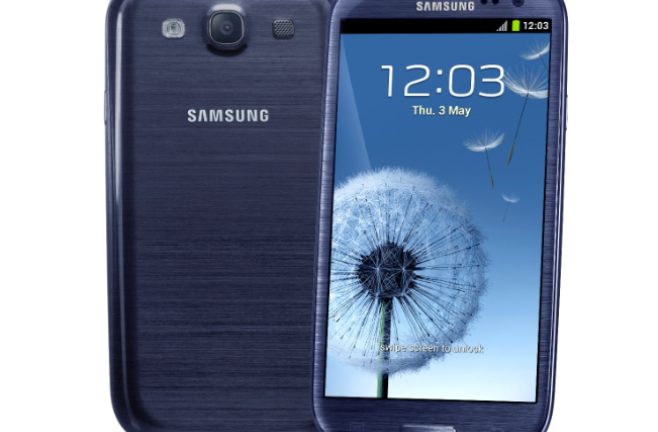 Samsung estaría preparando un móvil pequeño y barato