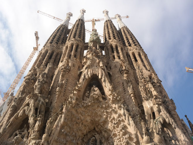 Como Se Financia La Sagrada Familia