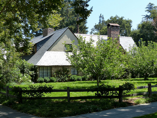 Esta era la casa de Steve Jobs. Foto: romanboed (vía Flickr)