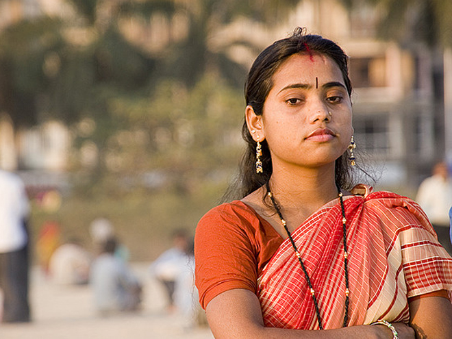 Solo 1/3 de la población que usa internet en la India son mujeres. Foto: Dey (vía Flickr)