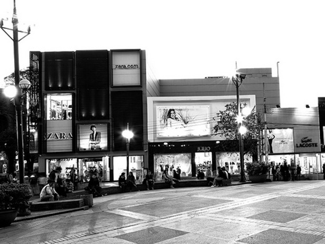 Nueva experiencia de compras en la ciudad. Foto: jikatu (vía Flickr)