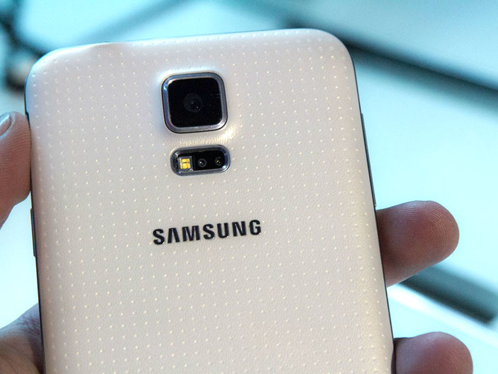 Hasta el momento el Galaxy S5 ha tenido un buen panorama en ventas.