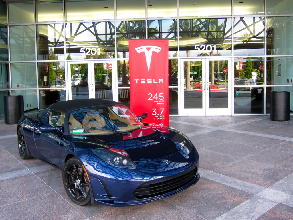 Tesla comparte sus patentes de carros eléctricos para todos