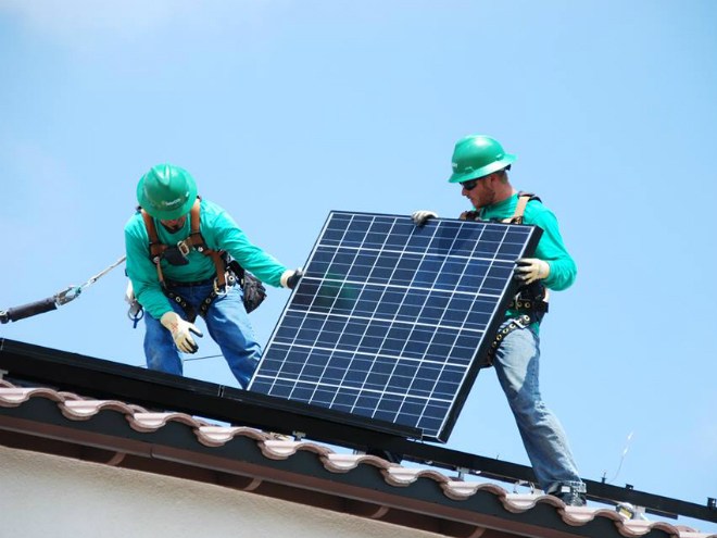 Más páneles solares 