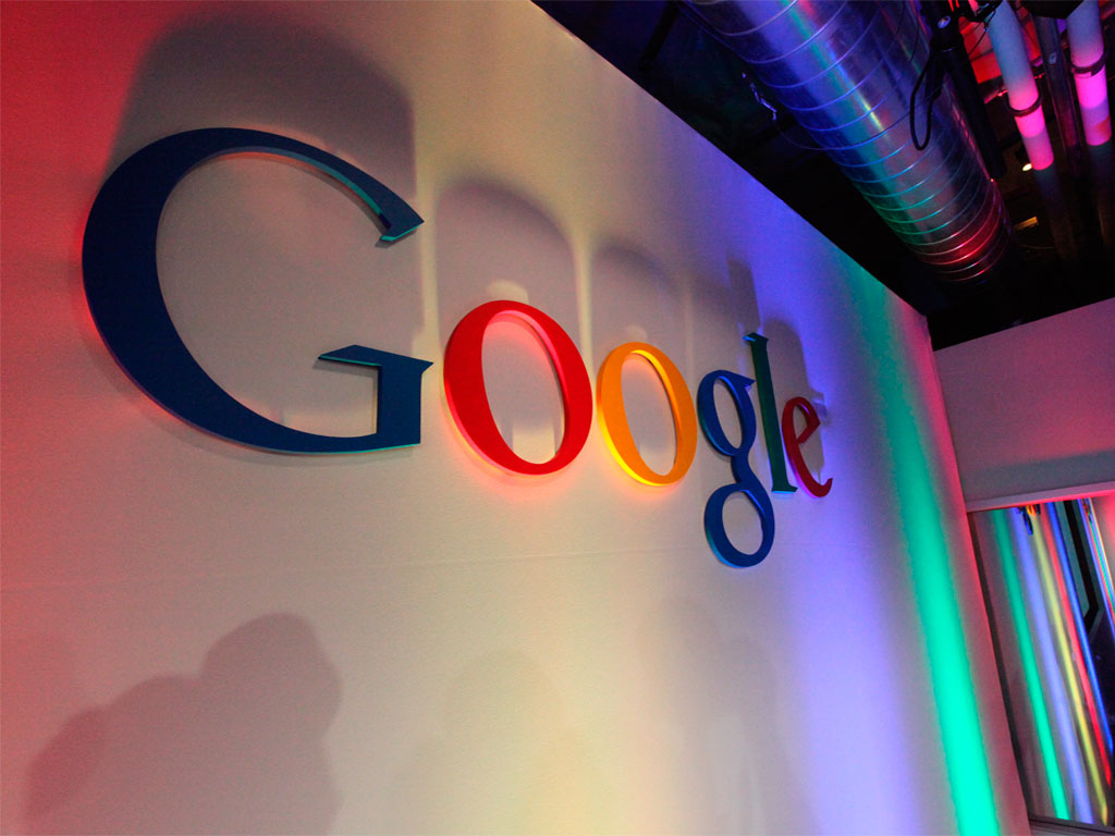 Los trabajadores de Google Inc. cuentan con numerosos beneficios como comida, transporte y sesiones de entrenamiento gratis.