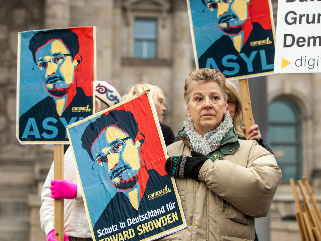 Snowden puede quedarse en Rusia tres años más