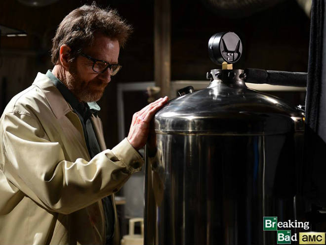 Bryan Cranston gana el Emmy por su inolvidable papel de Walter White en Breaking Bad (vía Facebook)