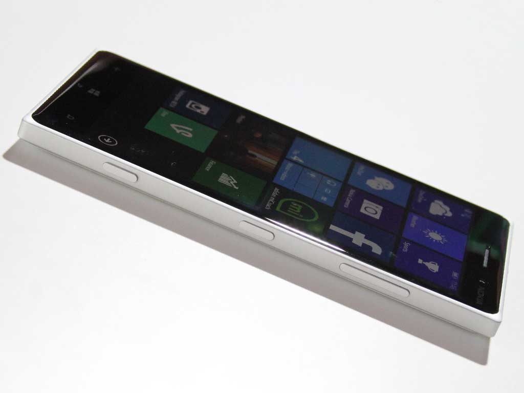 Microsoft presentó el Lumia 830 • ENTER.CO