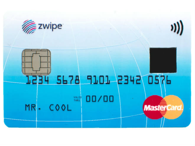 Así se ve la nueva tarjeta de MasterCard con lector de huellas.
