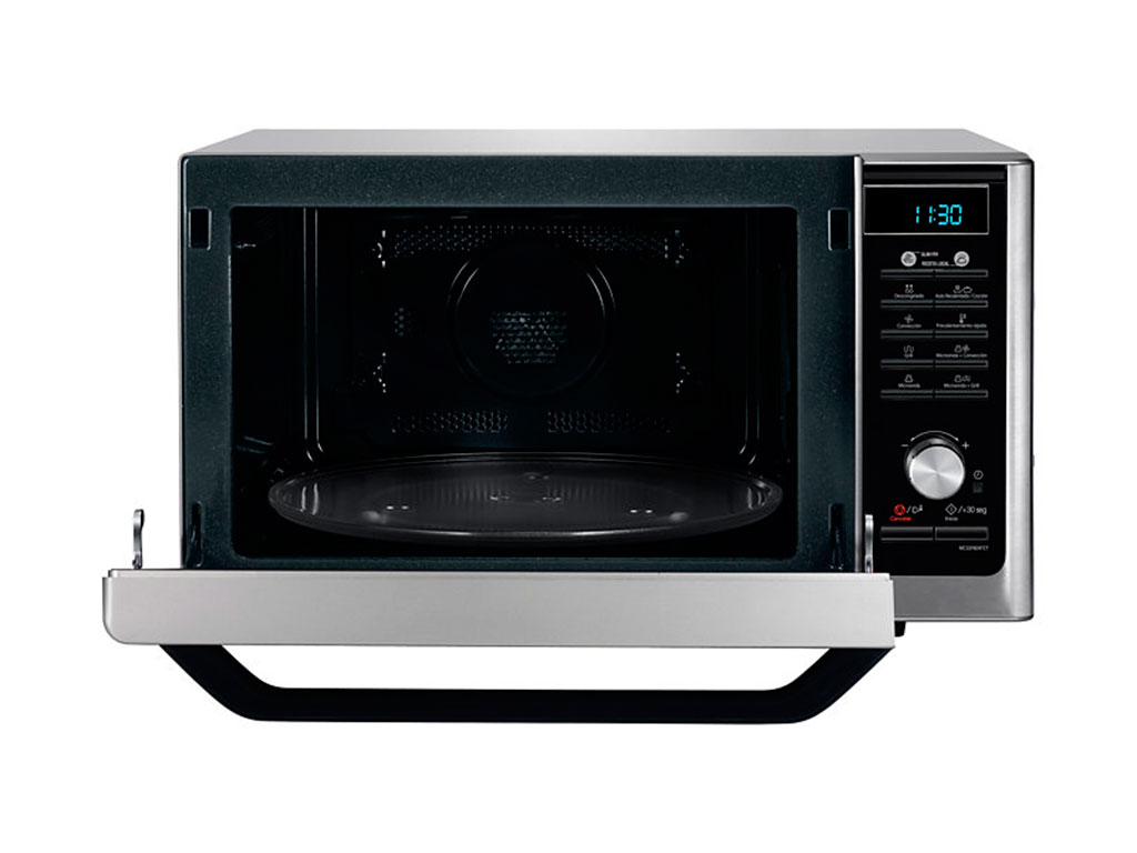 Gracias a la tecnología Slim Fry, el horno cuenta con 10 opciones automáticas para freír alimentos congelados. 