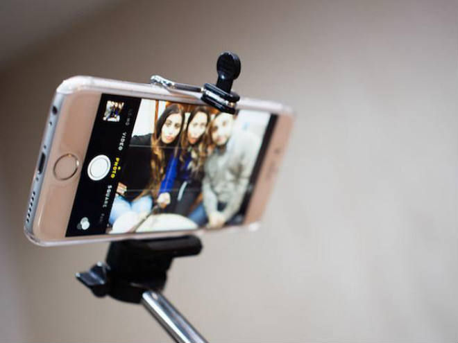 ¿Aprobamos el selfie stick?