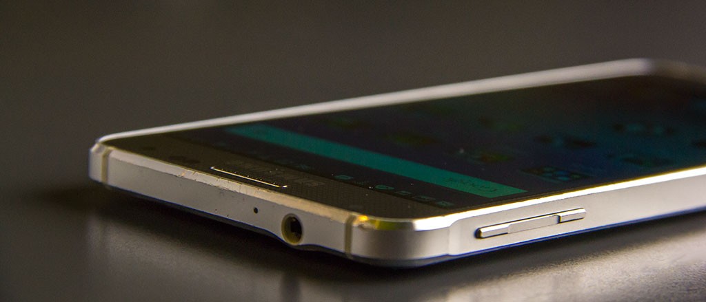 El metal es el material de Samsung para sus nuevos lanzamientos, pero no sería el único.