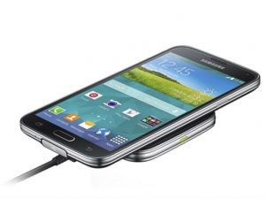 La carga inalámbrica de Samsung está presente desde 2013 en sus smartphones.