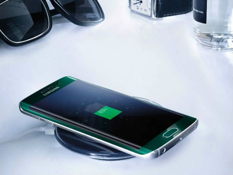 Niño Aplicable primavera Samsung quiere que uses la carga inalámbrica del Galaxy S6 • ENTER.CO