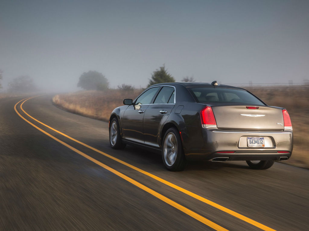 El 2015 Chrysler 300C, uno de los referentes de la marca.