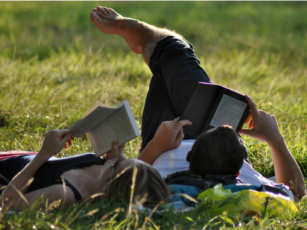 Libros electrónicos vs libros en papel. 