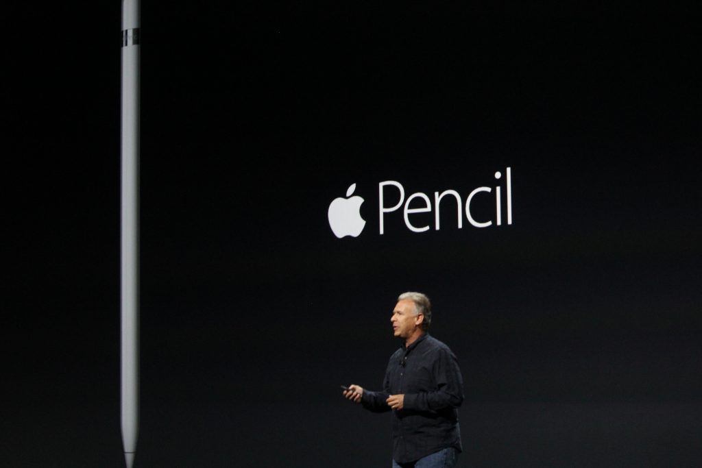 Y el stylus de Apple se llama Apple Pencil. 
