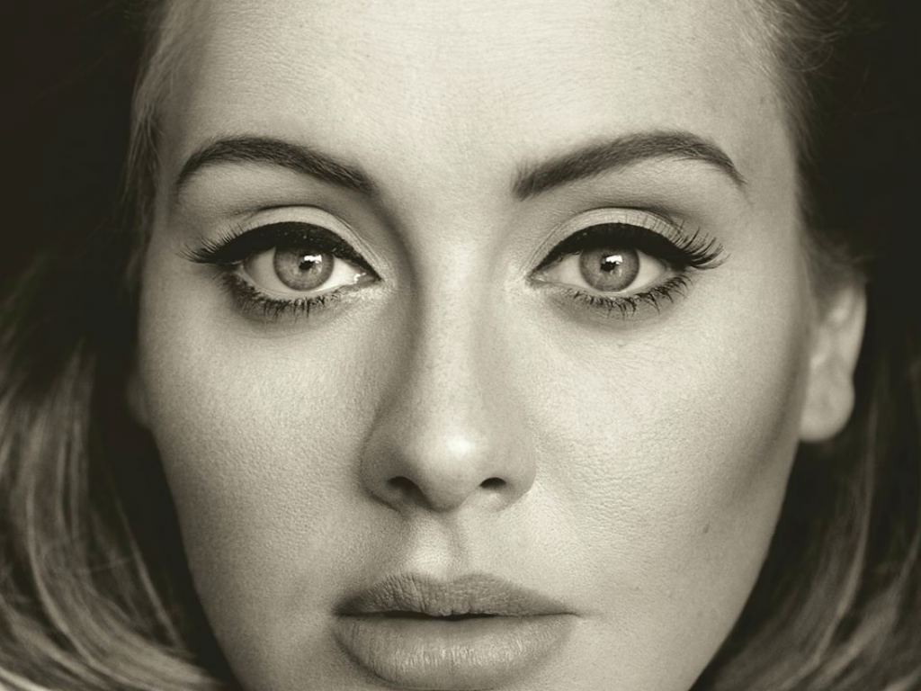 Adele lanza una nueva canción después de tres años de no hacerlo. 