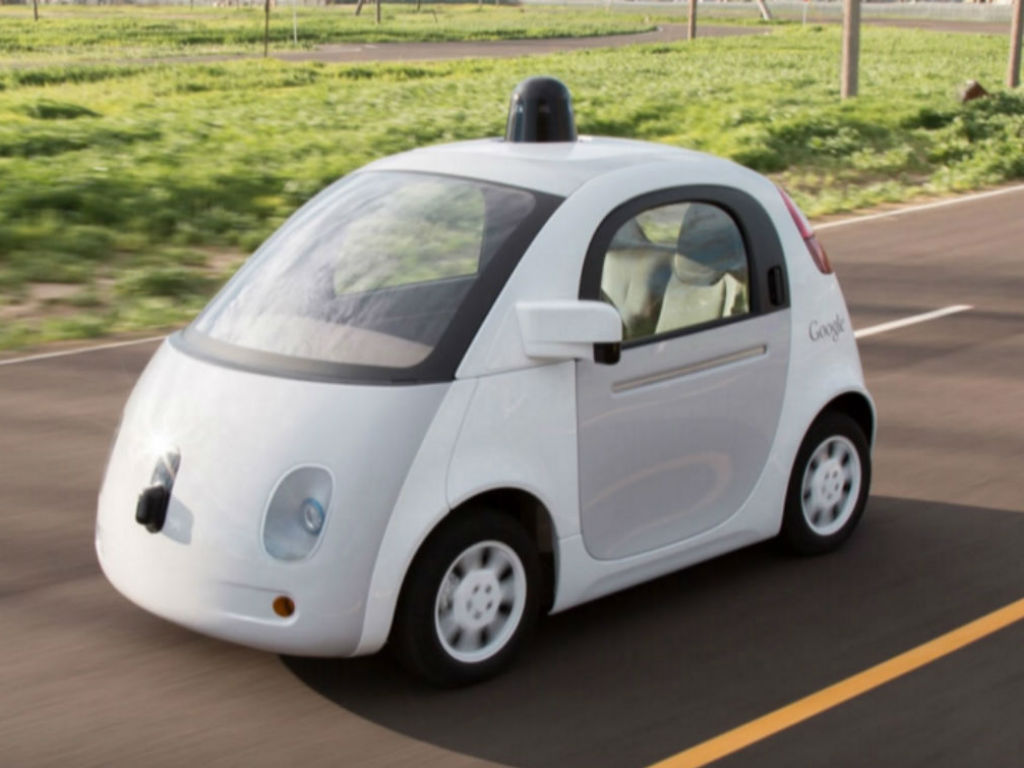 Uber lanzaría sus autos autónomos para competir con Google