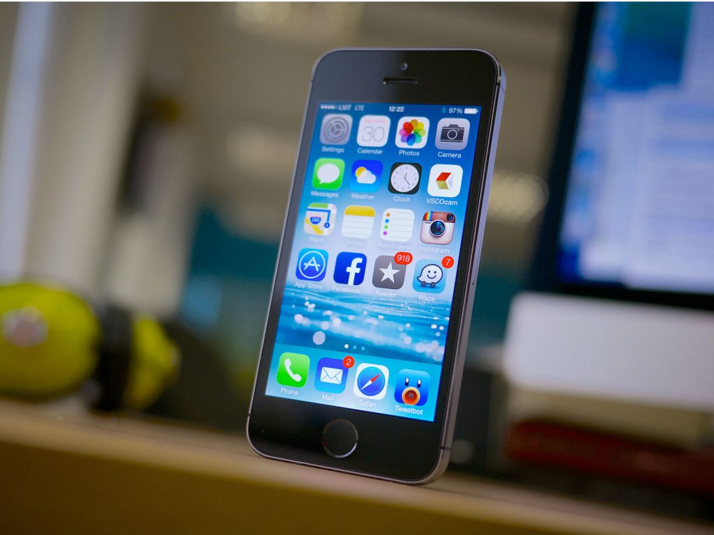 Buenas noticias para los nostálgicos de iPhone, llegaría el iPhone 5se con pantalla de 4 pulgadas.
