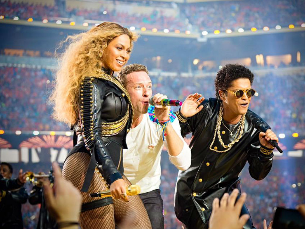 Beyoncé, Chris Martin y Bruno Mars en el Super Bowl 50. 