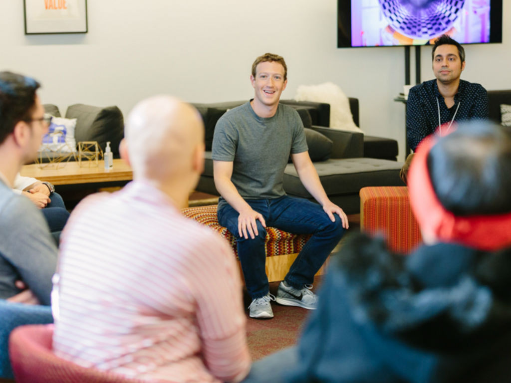 Facebook creo un video personalizado para celebrar el día de los amigos. 