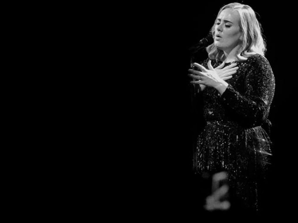 Adele le dijo por fin sí al streaming. 