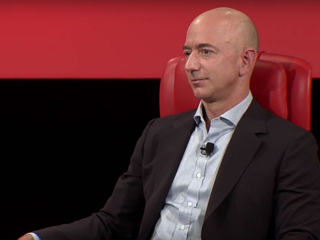 Jeff Bezos habló de varios puntos, aquí los principales. 