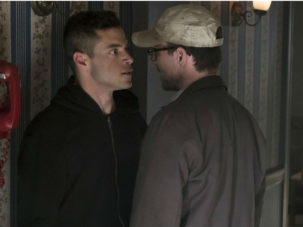 Elliot está en conflicto con Mr. Robot.