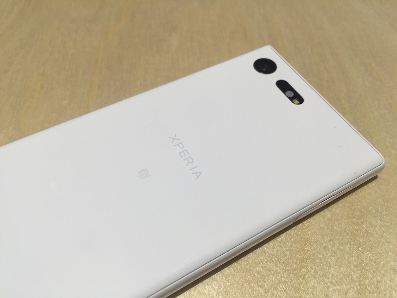 xperia x compact 1