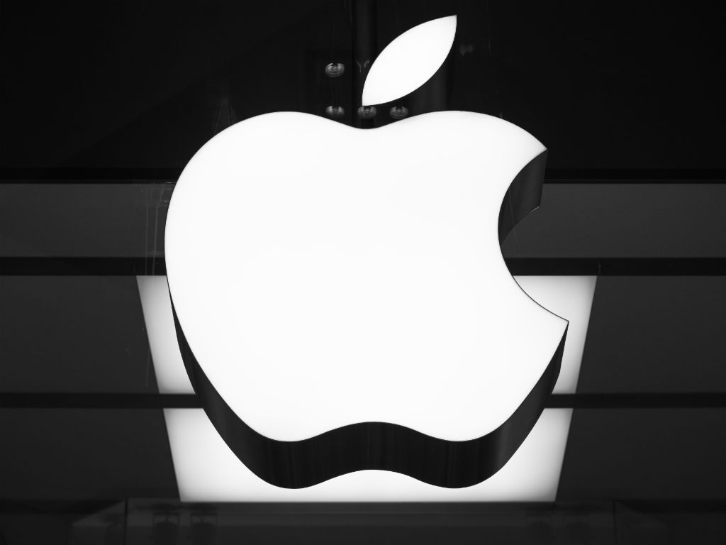Apple lanza nuevas actualizaciones para sus dispositivos.