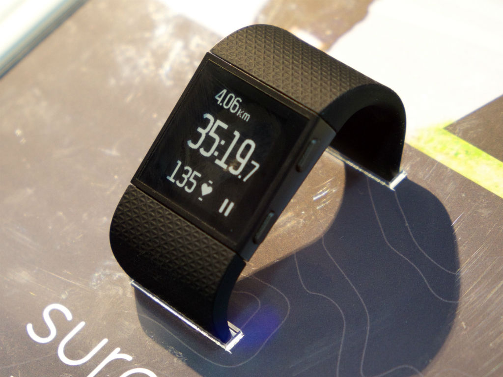 Este es uno de los Smartwatch de Fitbit