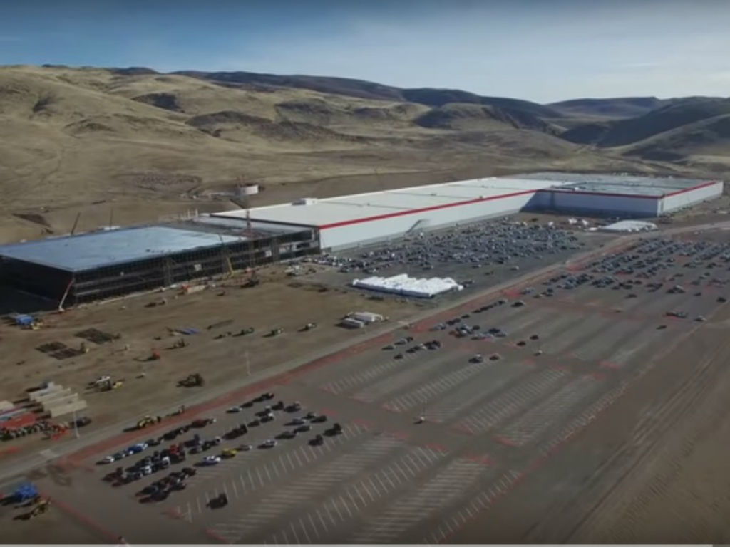 Tomas en 4K de la Gigafactory de Tesla. 