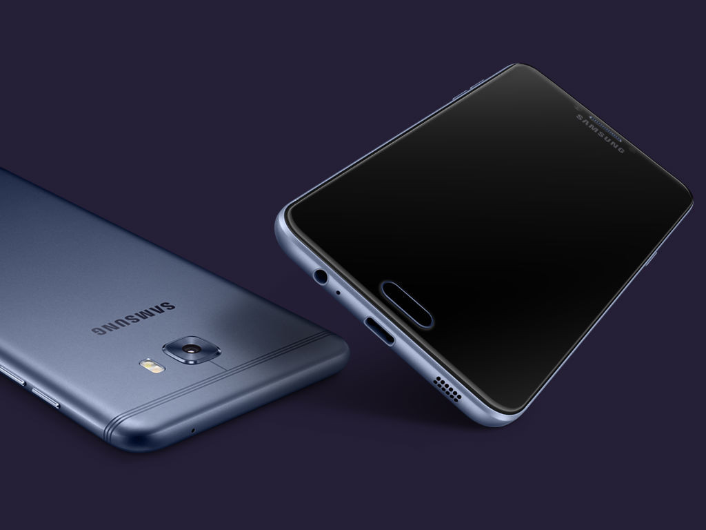 El Galaxy C7 Pro es un equipo con pantalla Always On y conector USB tipo C. 