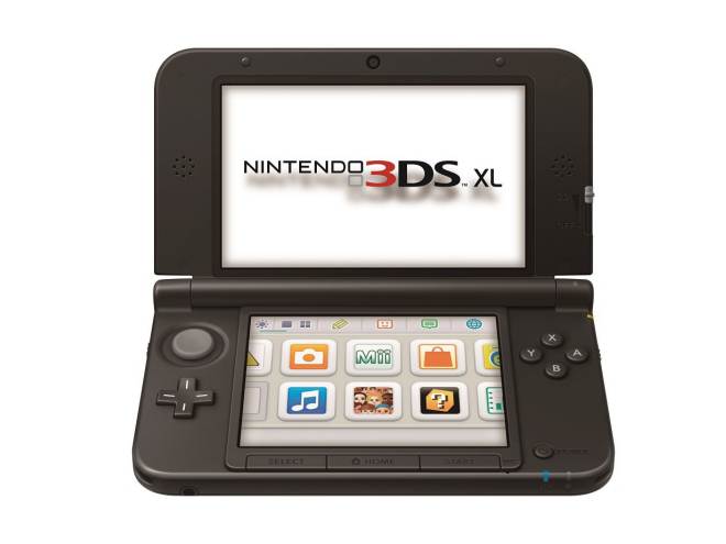 Una versión mucho más grande de la 3DS, con una pantalla táctil más precisa y una palanca de mando más cómoda. 