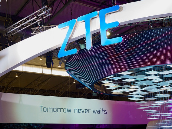 ZTE no lanzó un equipo, tan solo mostró un concepto de lo que quiere lanzar en el futuro.