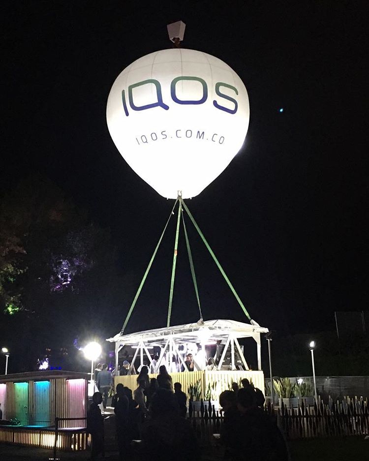 Montaje de Iqos en el Festival Estéreo Picnic