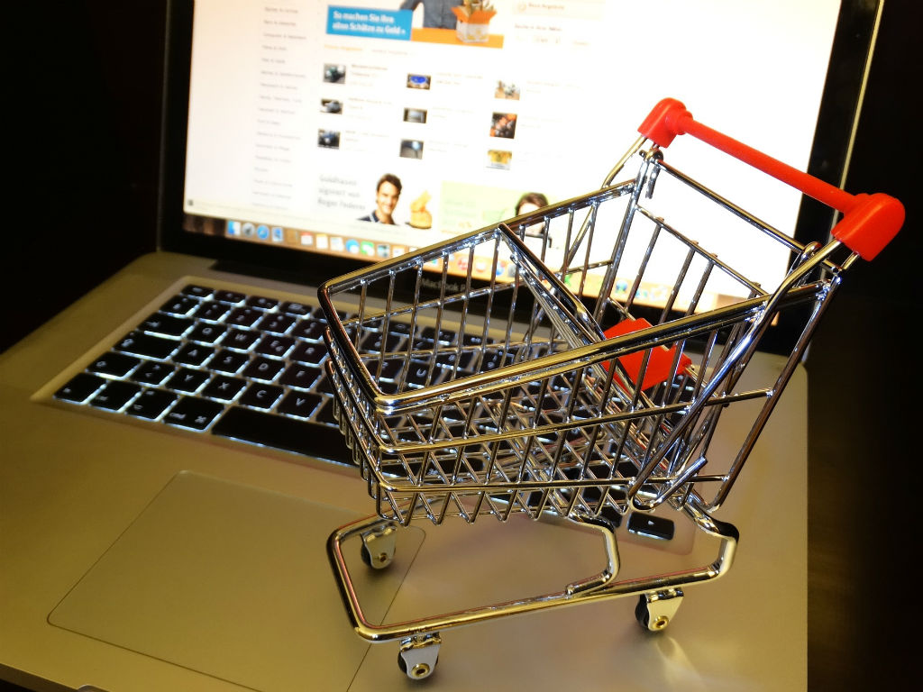 ¿Compramos más o gastamos distinto? Así se movió el comercio electrónico este mes