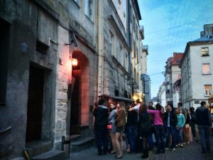 tiempo de espera fila restaurante google