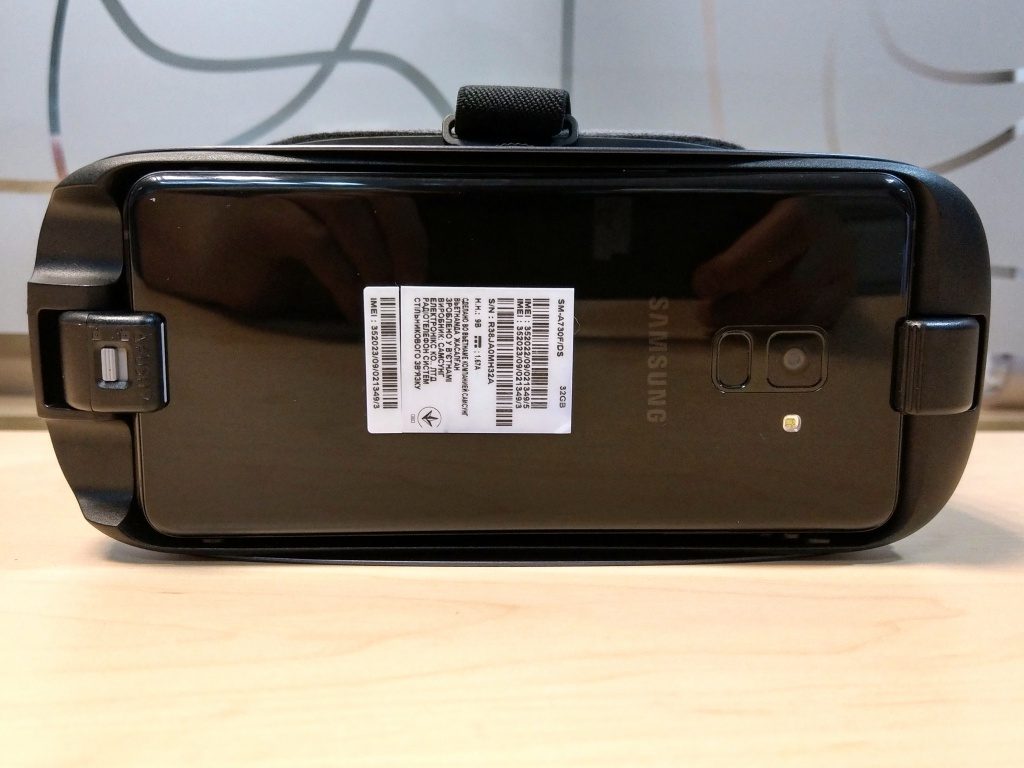 Galaxy A8 Gear VR