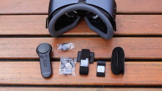 Gear VR unboxing
