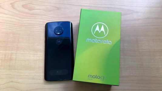 Moto G6 Plus unboxing