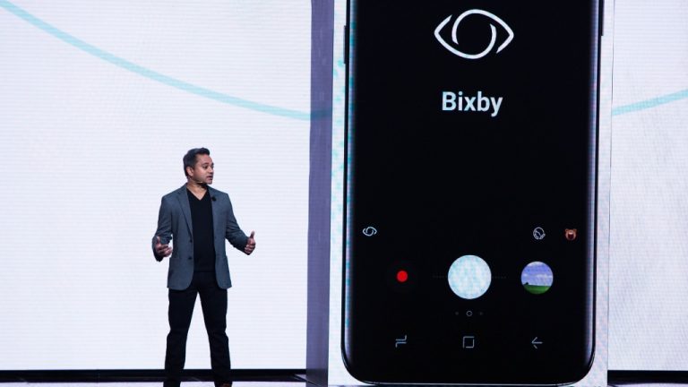 parlante inteligente de Samsung Bixby