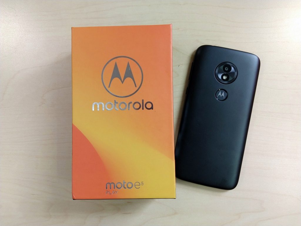 Moto E5 Play 1