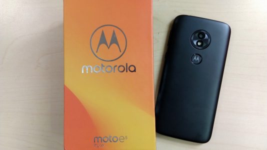 Moto E5 Play 1