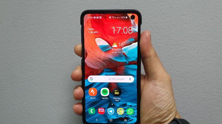 Samsung Galaxy S10e tamano