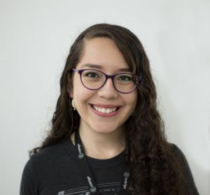 Mujer desarrolladora de software