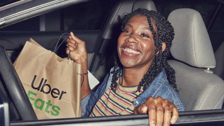 Uber Eats deja Colombia